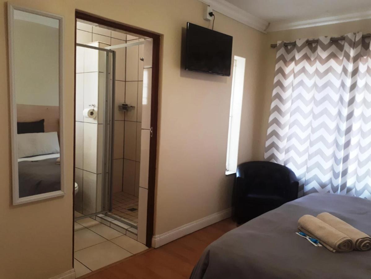 Pta East Guest House Pretoria-Noord Exterior foto