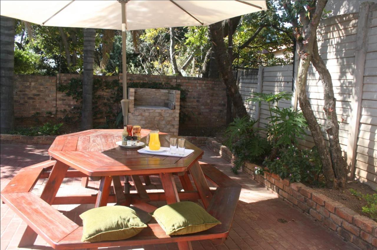 Pta East Guest House Pretoria-Noord Exterior foto
